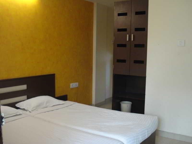 Hotel Jayshree Domestic Airport Mumbai Exterior photo